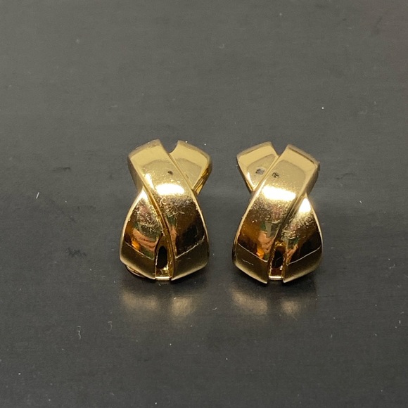 Christian Dior Vintage Gold  Tone X Clip Earrings - Picture 4 of 14